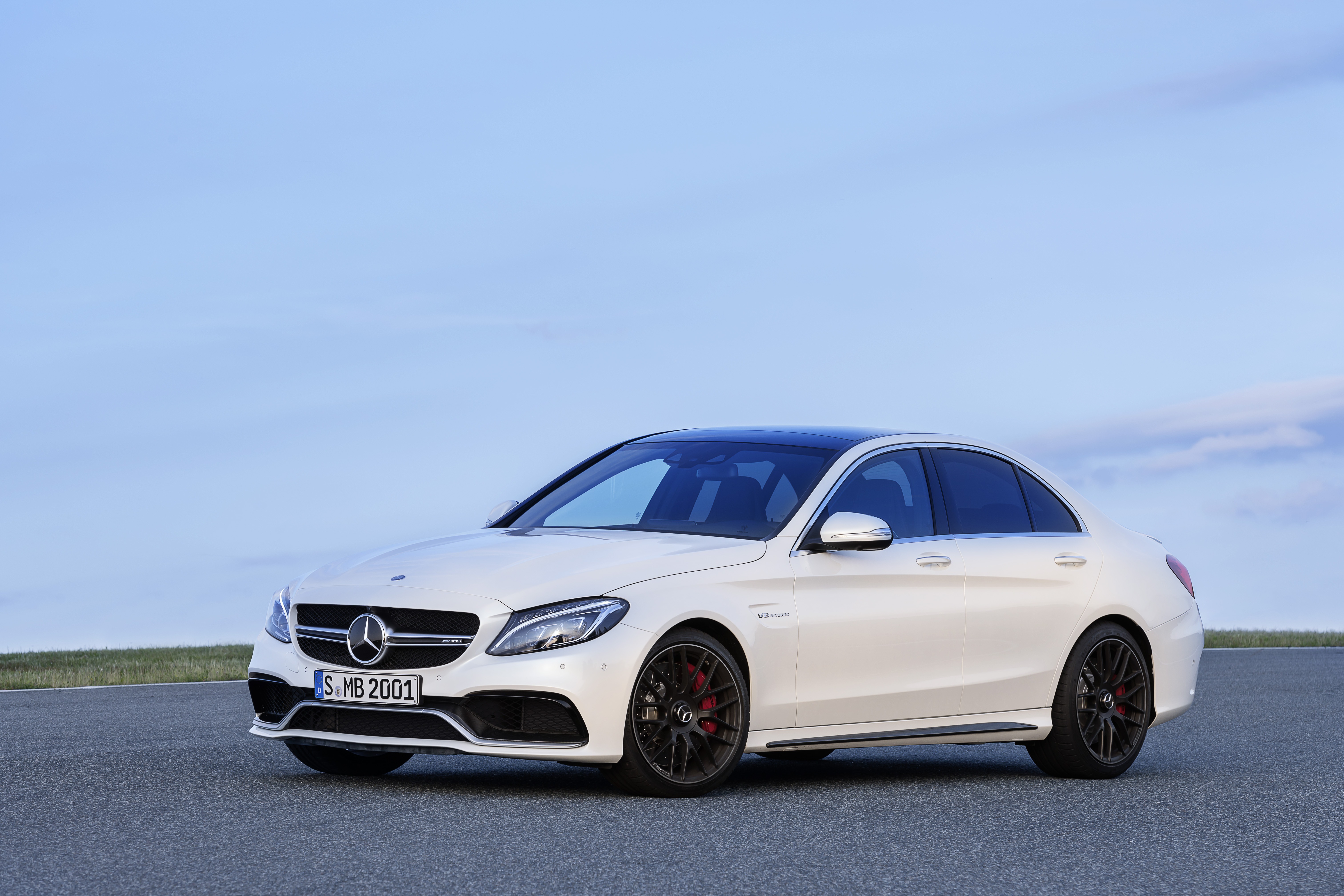 Купить Мерседес 63 Amg Новый