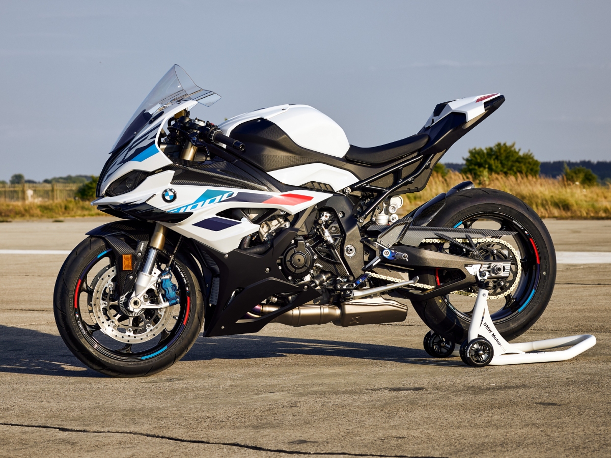 The 2023 BMW S1000RR has more downforce thanks to winglets