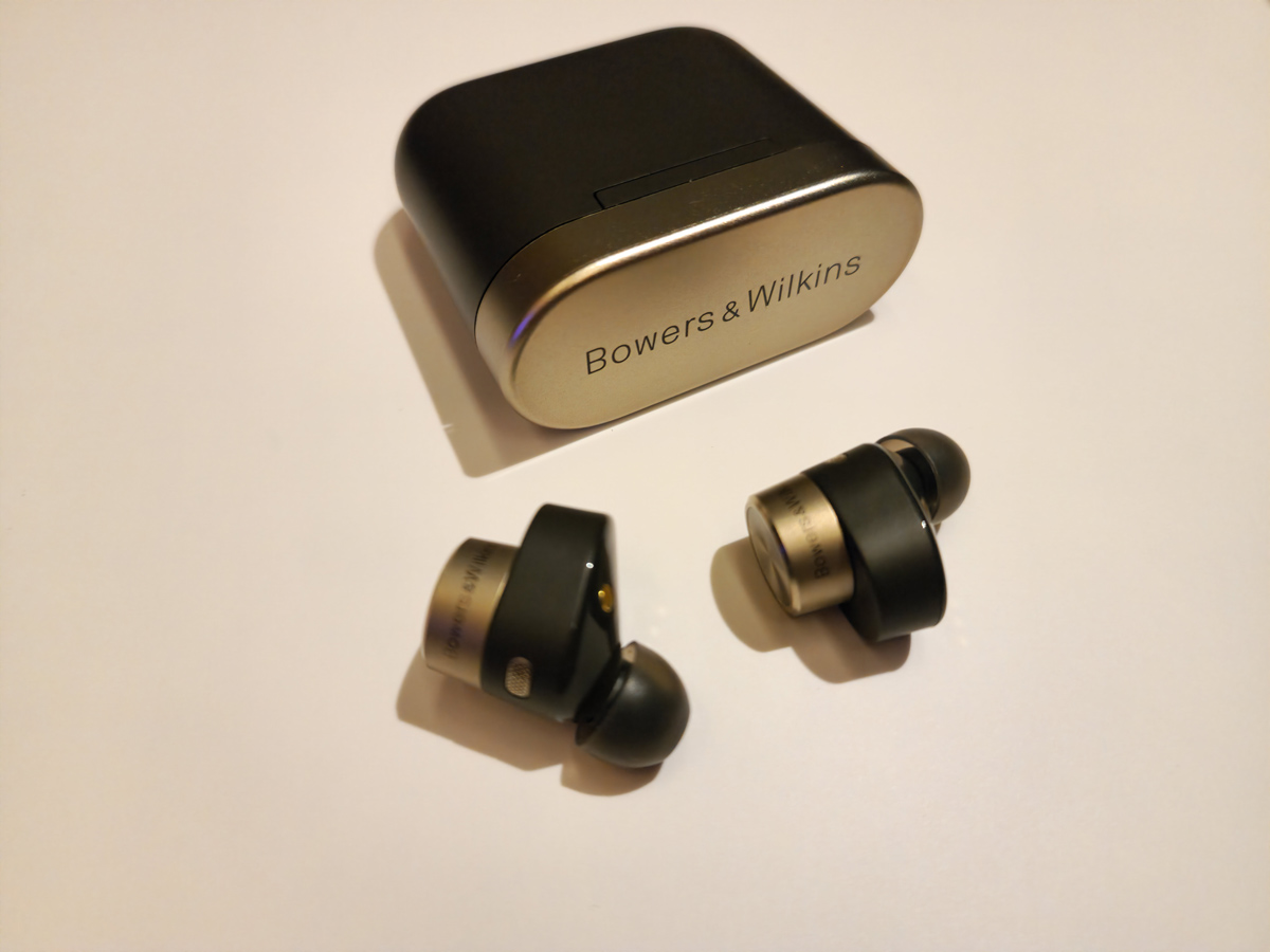Bowers & Wilkins PI7 Review | Stuff India: The best gadgets and cars ...