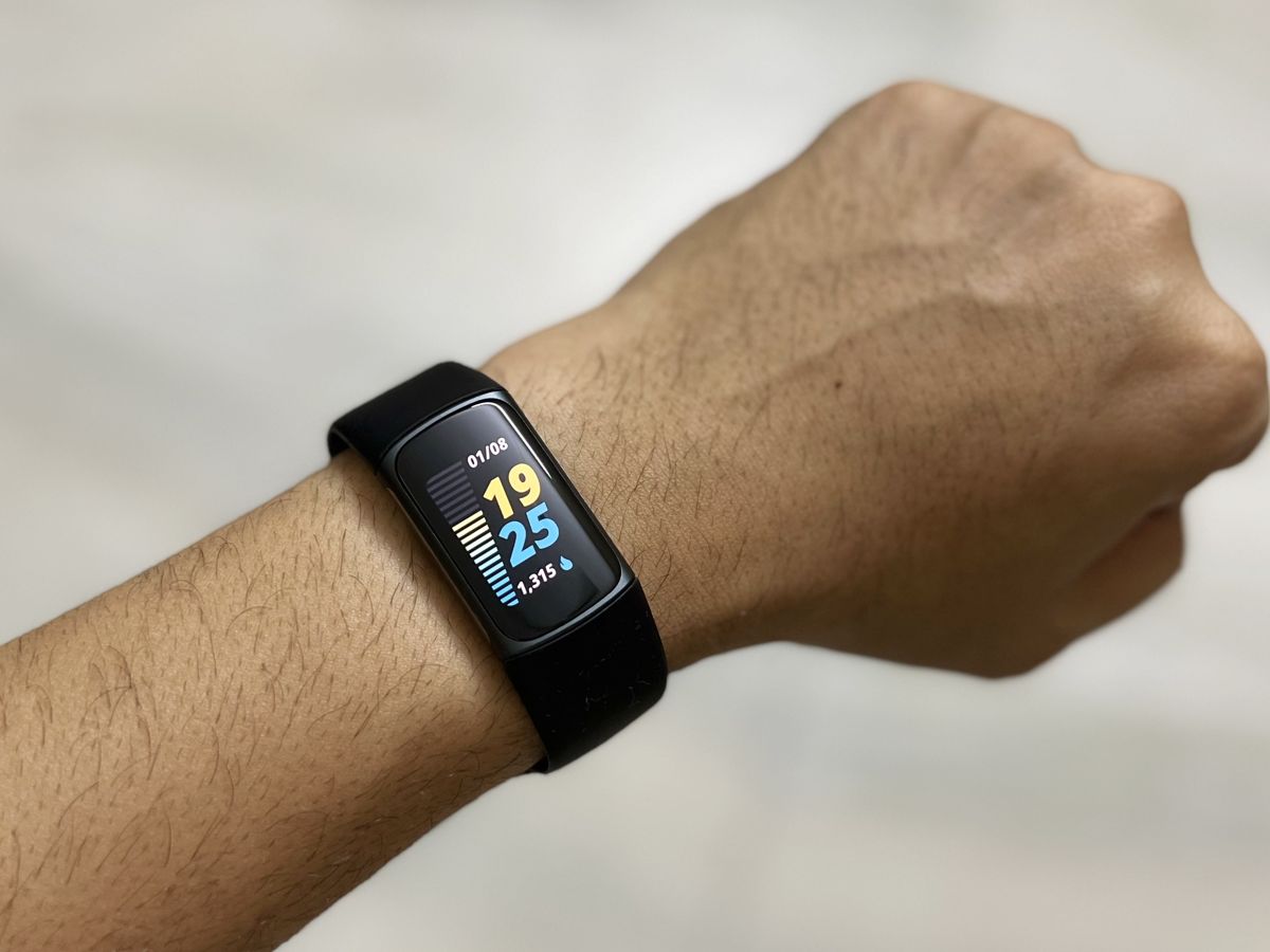 Fitbit Charge 5 Hands-On Review