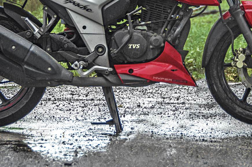 18 Tvs Apache Rtr 160 4v Long Term Review Final Report Autocar India