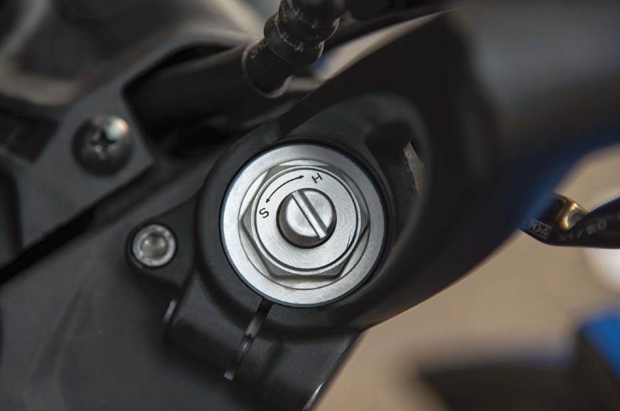 TVS-Apache-RTR200-4V-2