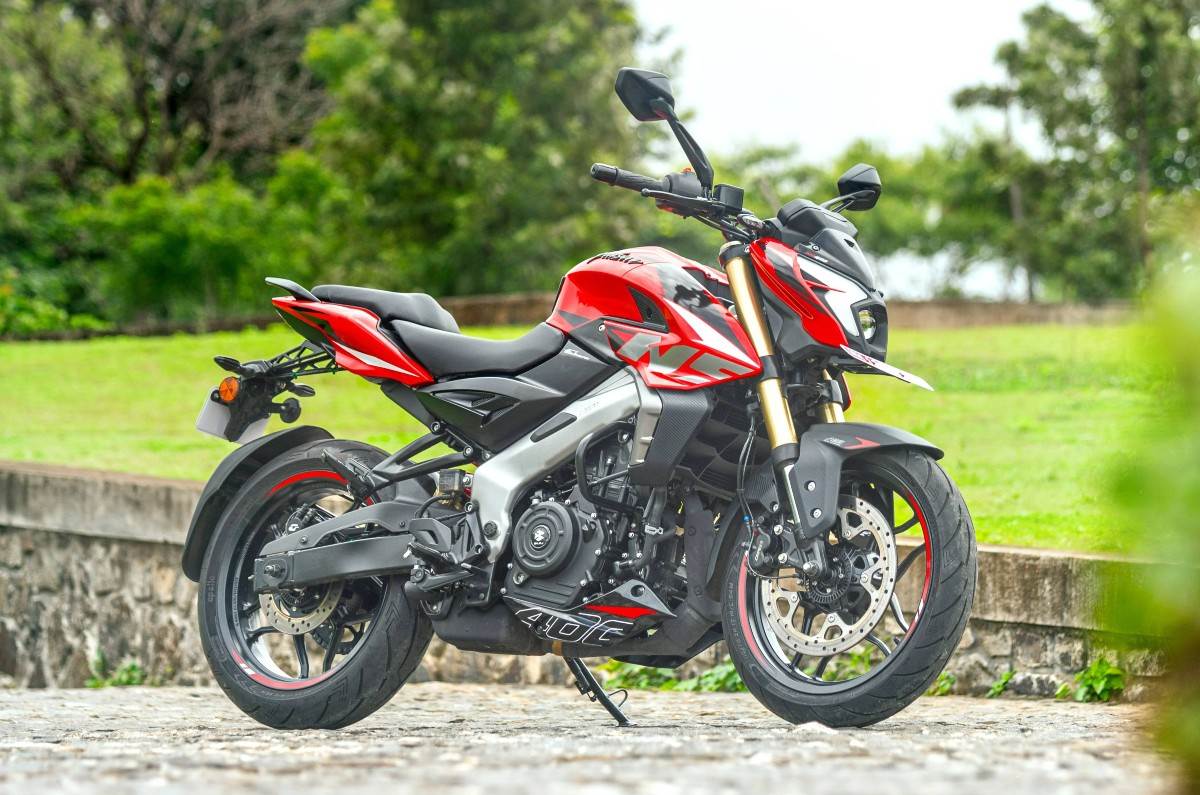 Bajaj Pulsar NS400Z front side static in field