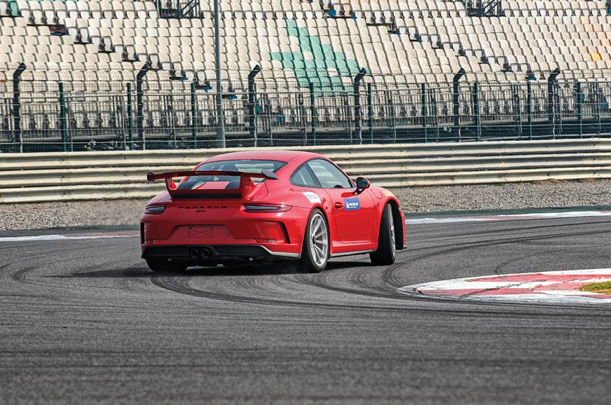 Porsche 911 GT3 BIC lap record Karthikeyan