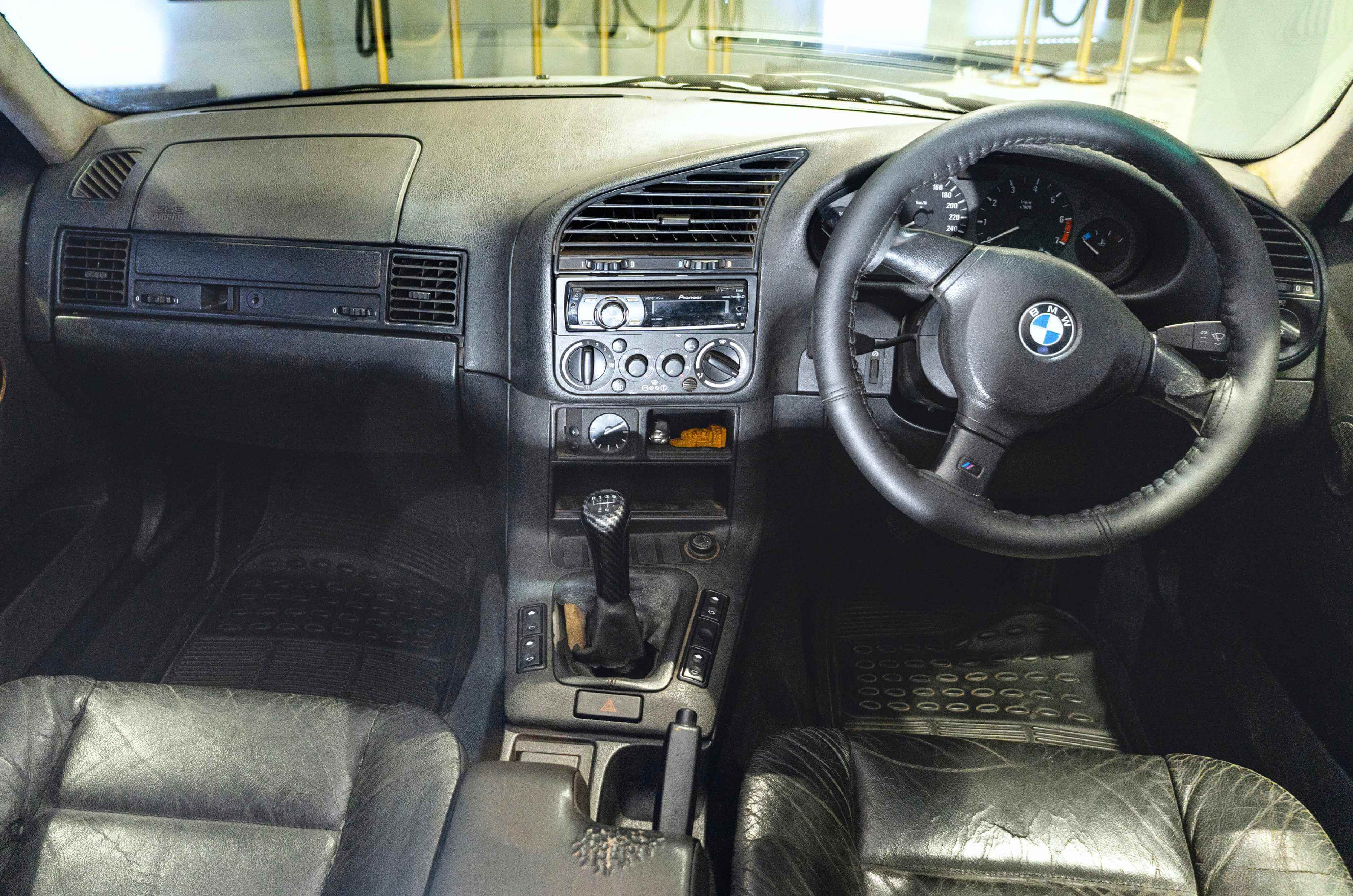 BMW 3 Series e36 interior