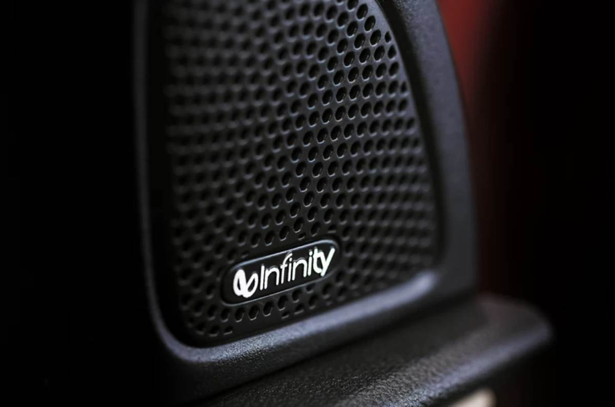 MG Hector Infinity speakers