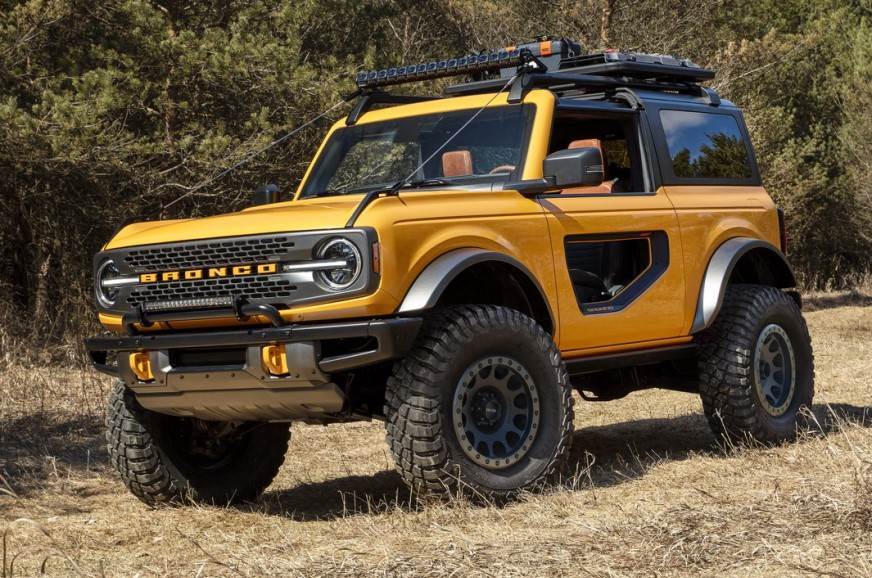 2021 Ford Bronco SUV details and pictures