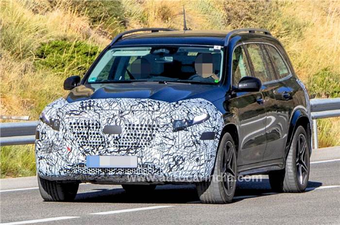 Mercedes GLS facelift spied front