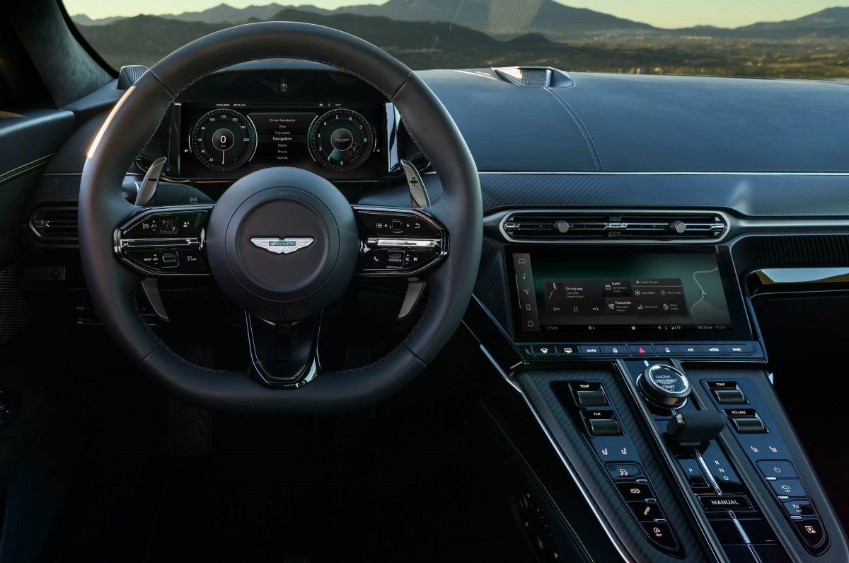 Aston Martin Vantage interior