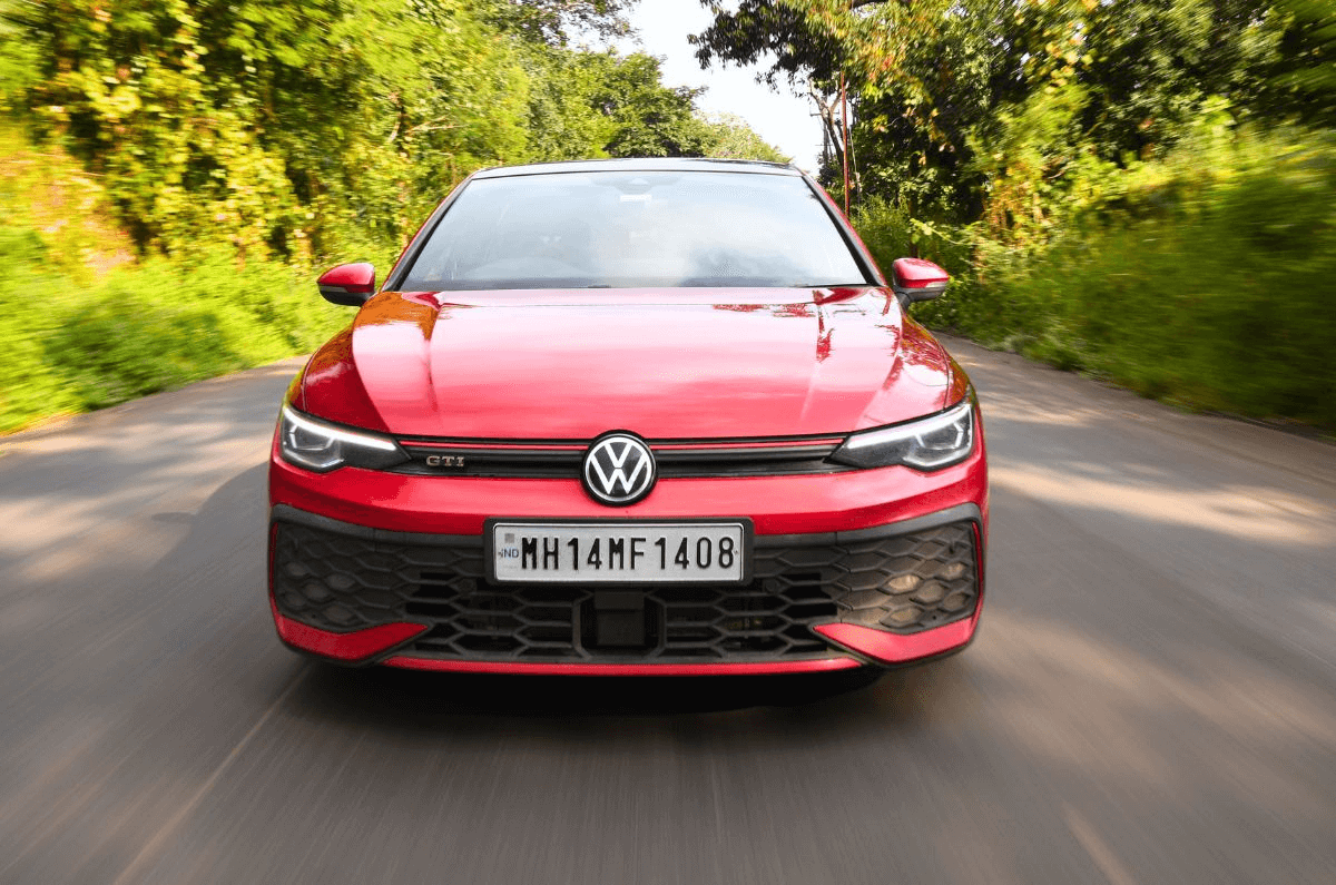 Volkswagen Golf GTI front