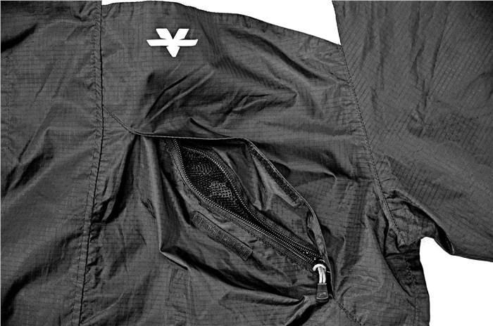 Viaterra P300 value, rain jacket evaluation, particulars, efficiency - Introduction