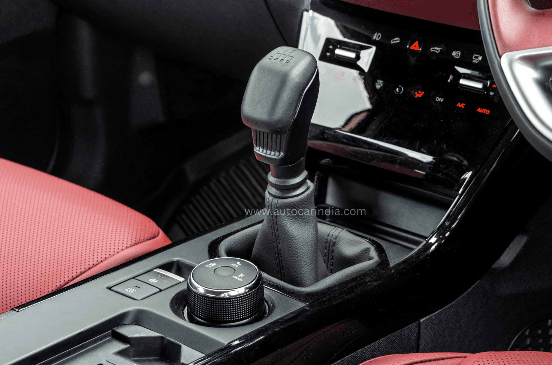 Tata Curvv gear knob