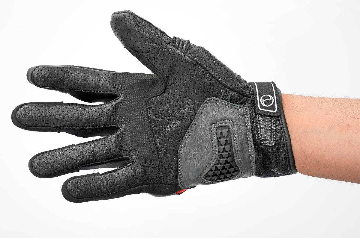 Rynox Air GT gloves ventilation