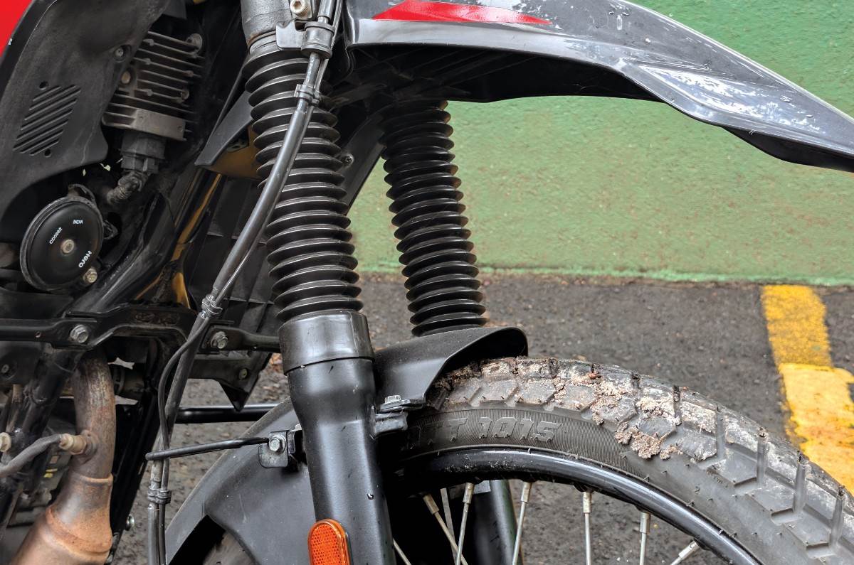 Hero Xpulse 210 front fork