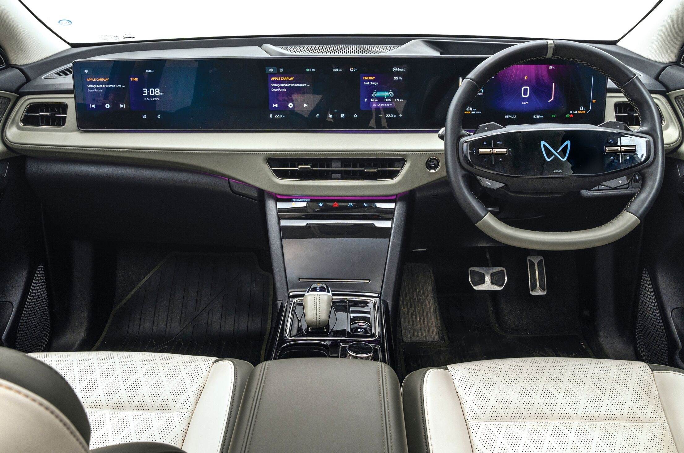 Mahindra XEV 9e interior