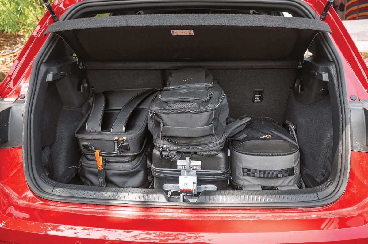 Volkswagen Golf GTI boot