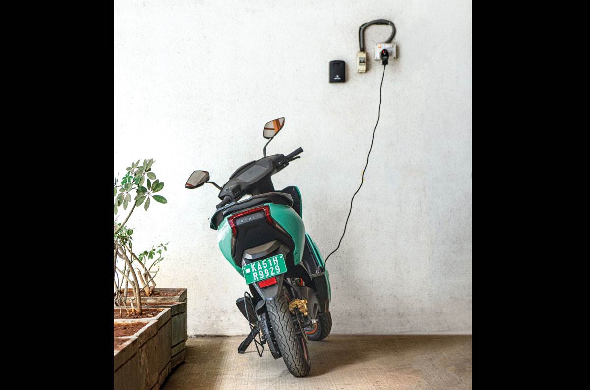 ather 450 charging