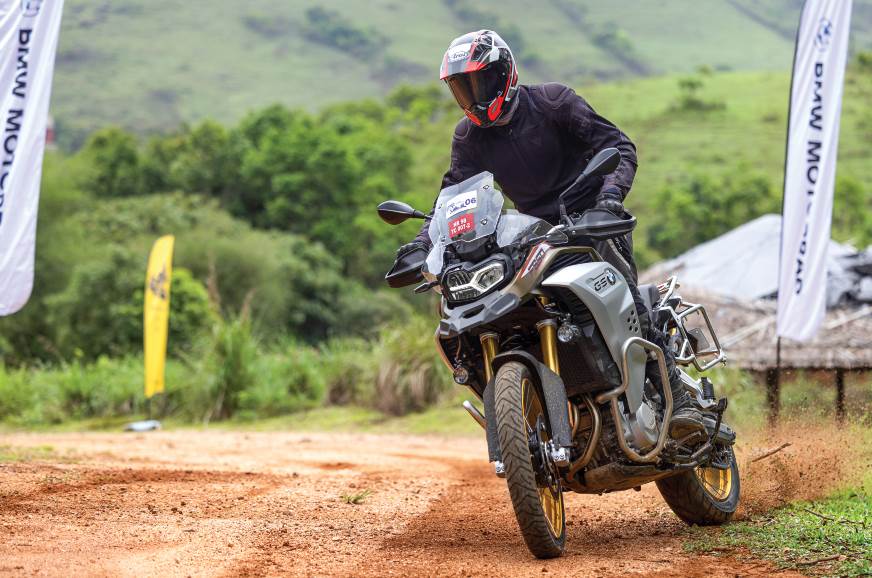 f 900 xr vs f 850 gs