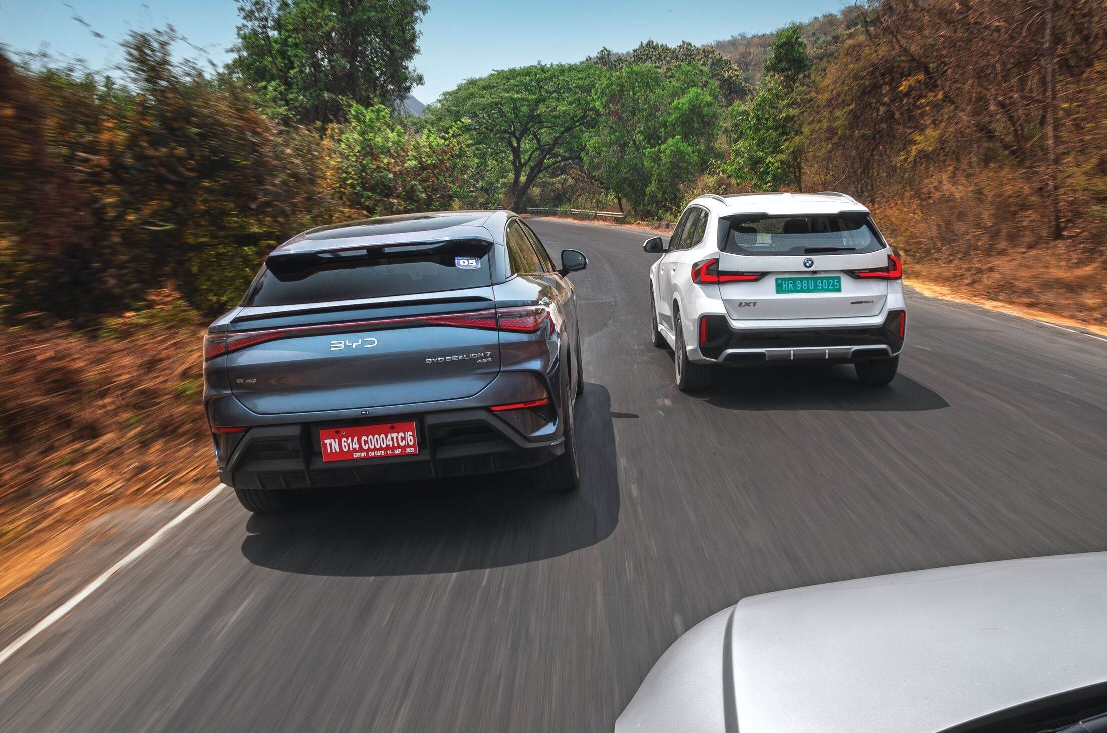BYD Sealion 7 vs Hyundai Ioniq 5 vs BMW iX1 LWB rear tracking