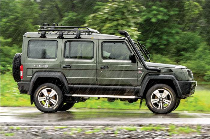 Force Gurkha 5 door side pan