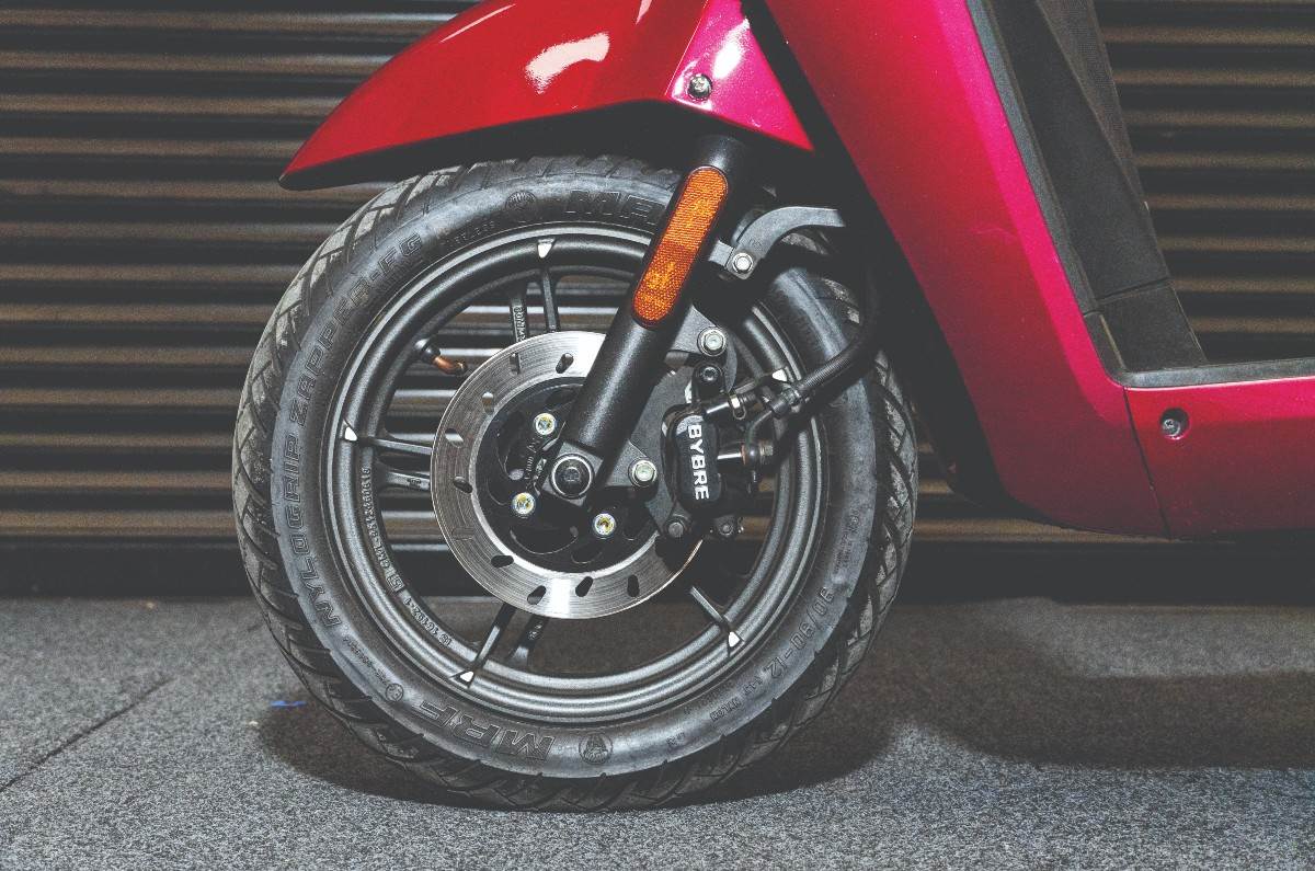 Hero Destini 125 front brake and wheel