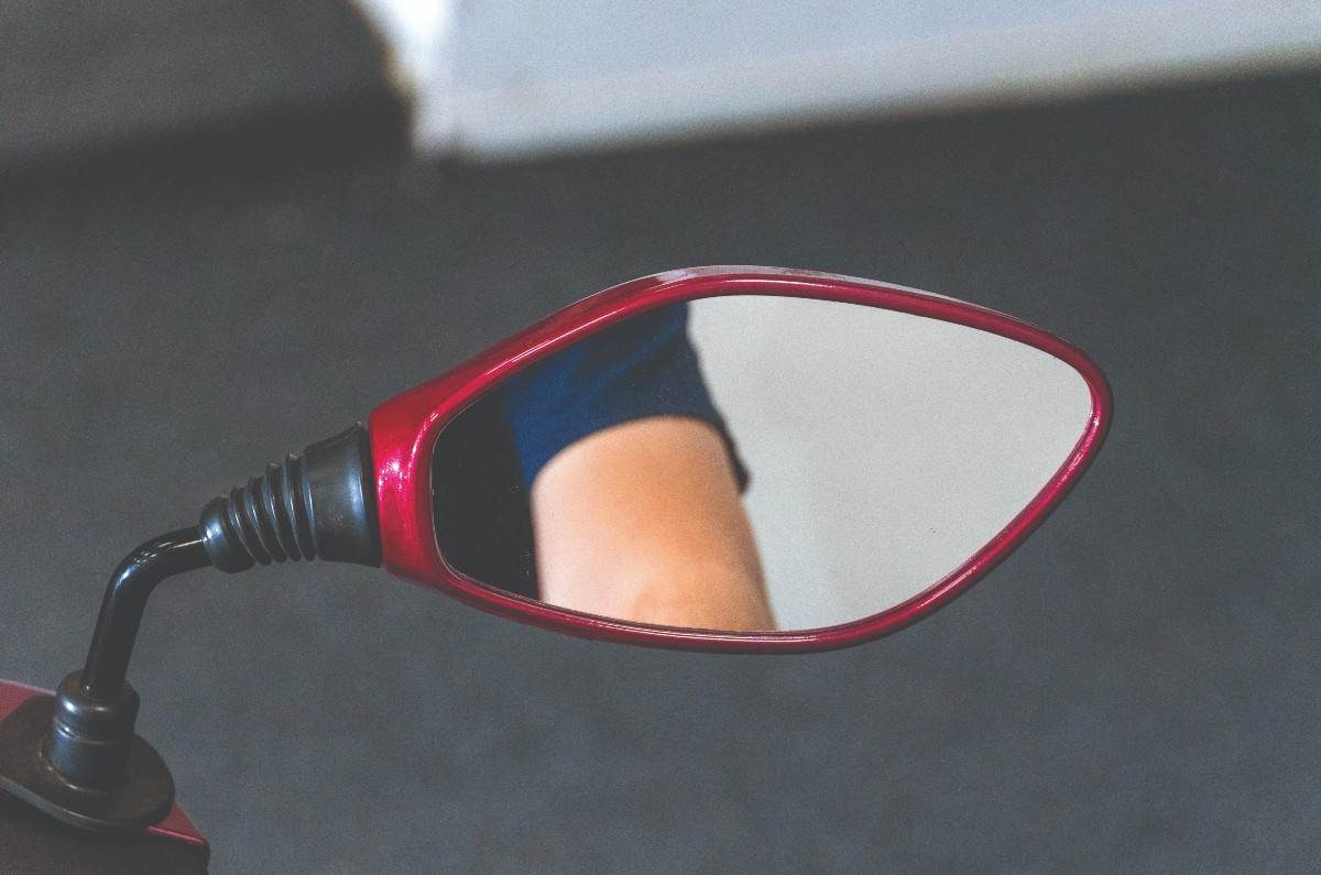 Hero Destini 125 right mirror