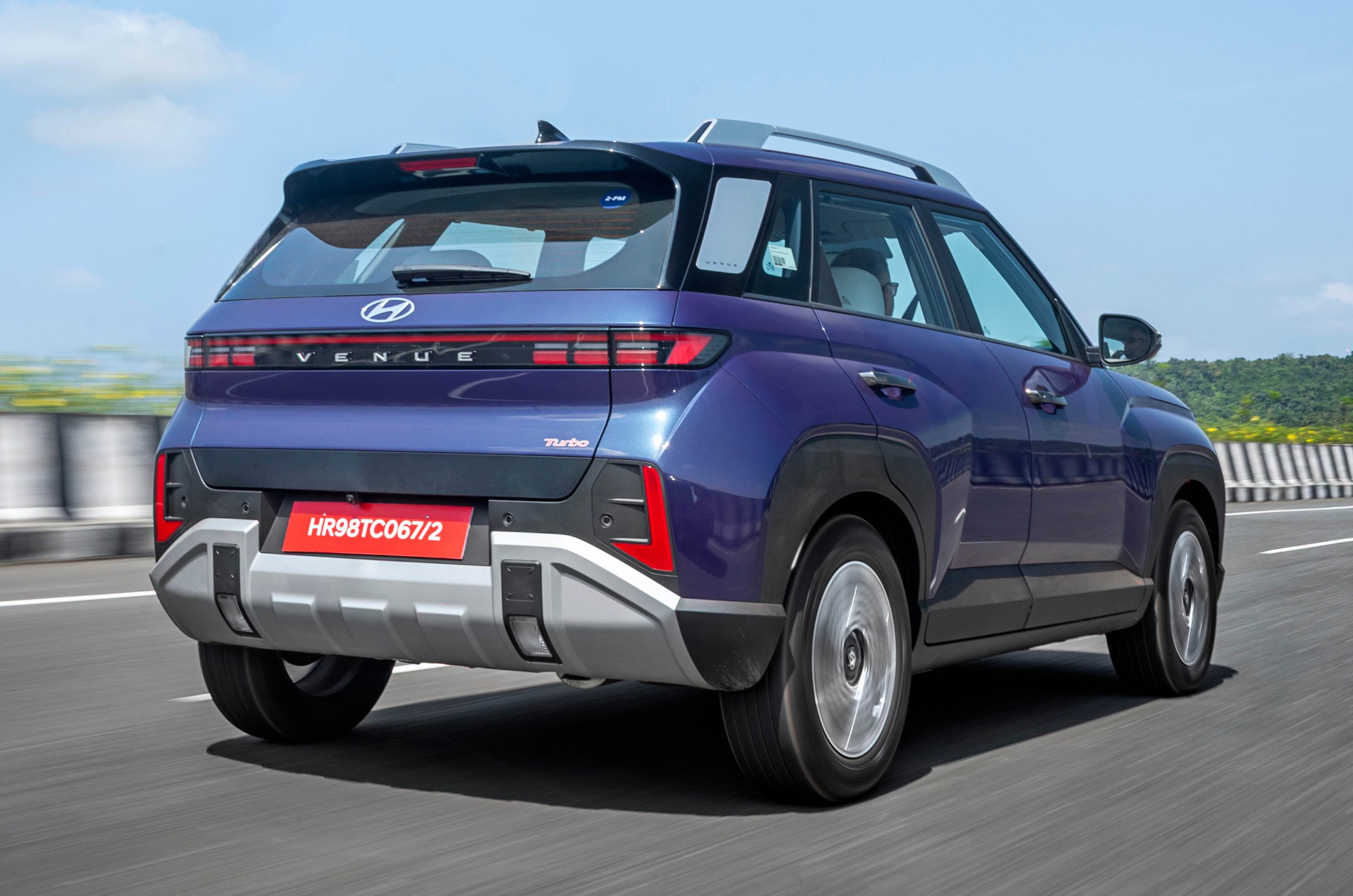 2025 Hyundai Venue rear right side on road
