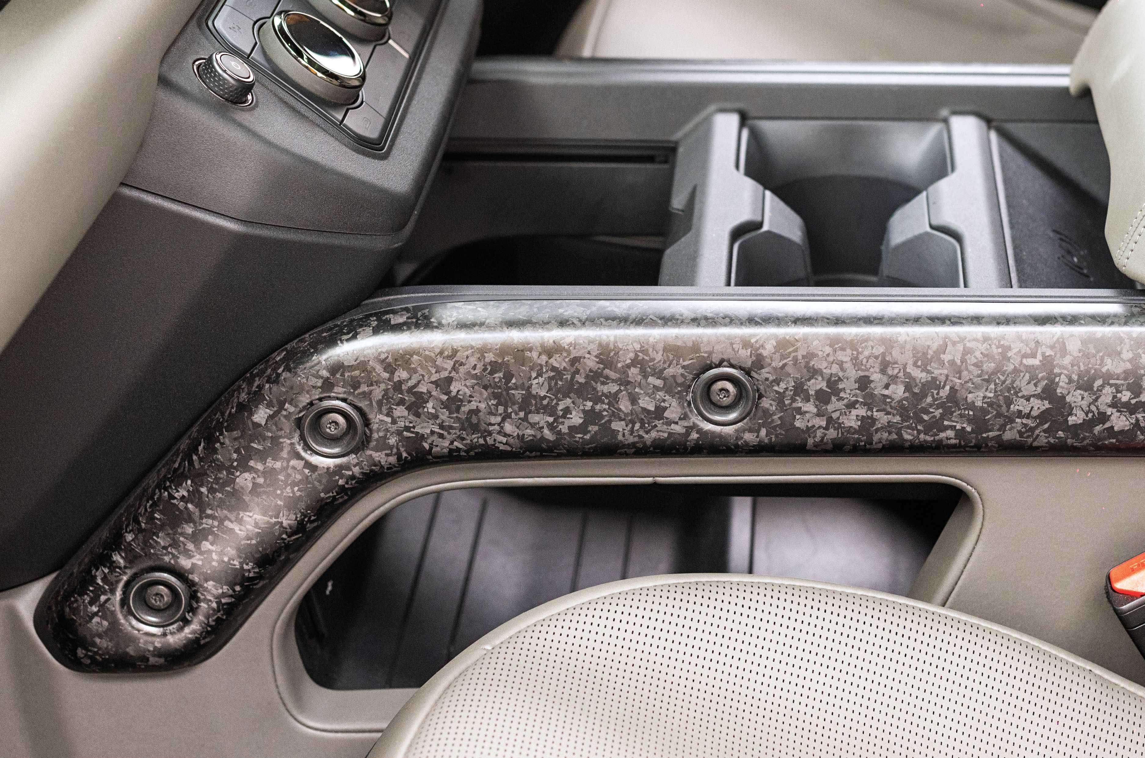 Defender Octa carbon fibre interior trim