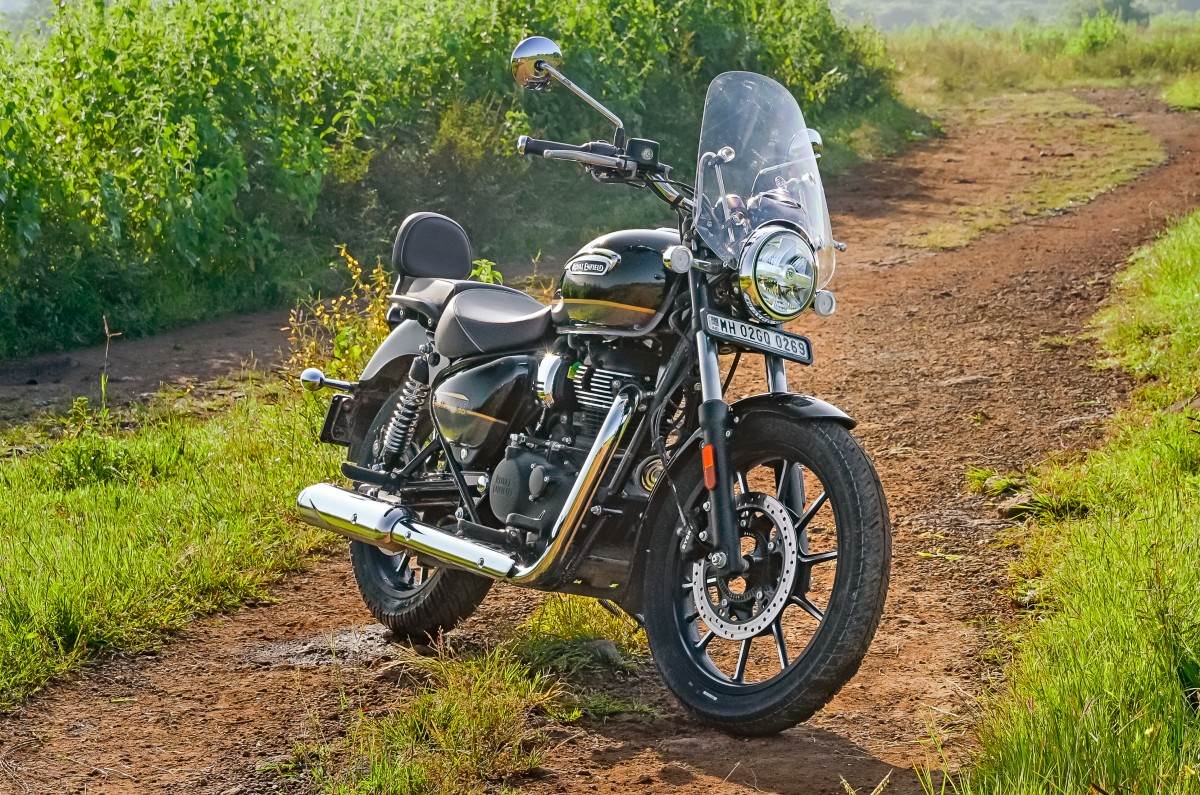 Royal Enfield Meteor 350 front right side static shot in field