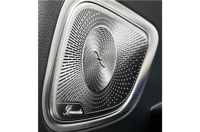 Mercedes GLC speaker