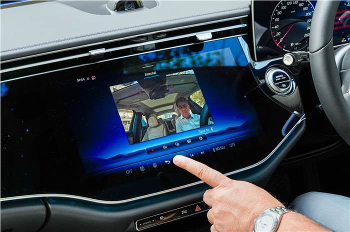 2025 Mercedes-Benz E-Class E 450 infotainment touchscreen