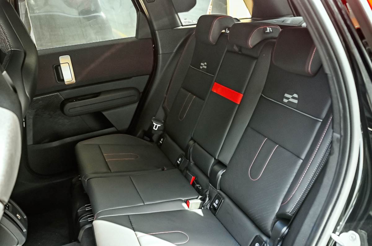 Mini Countryman JCW ALL4 rear seats