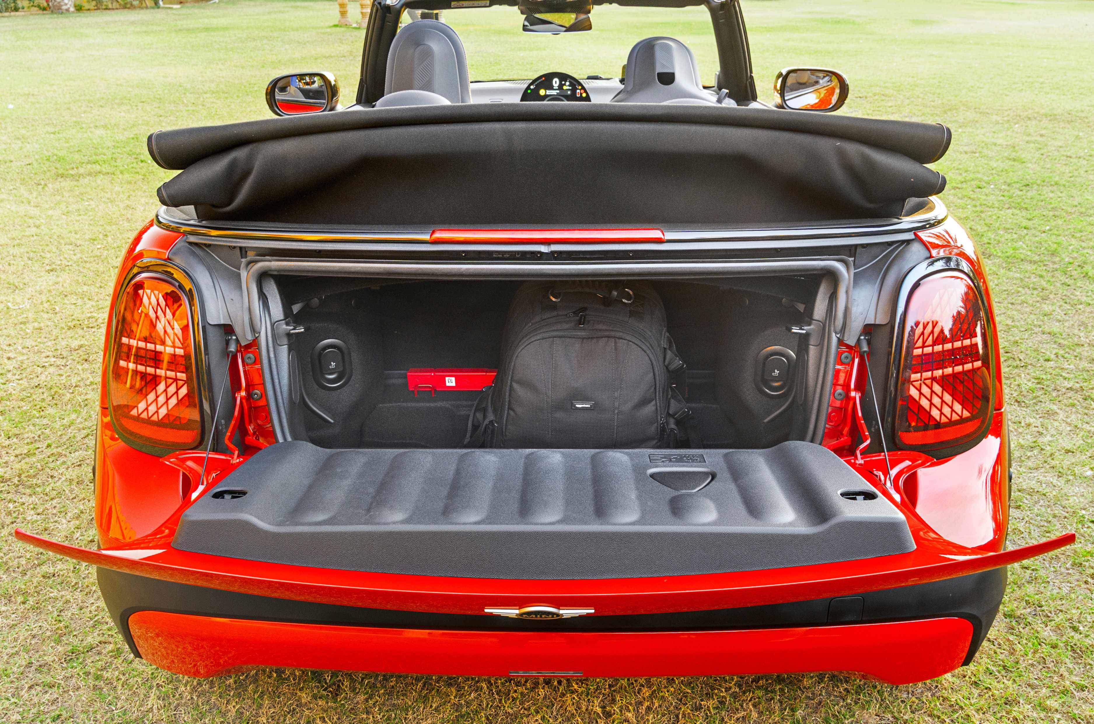 Mini Convertible boot