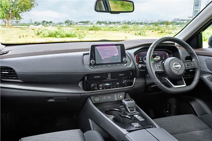 Nissan X-Trail interior