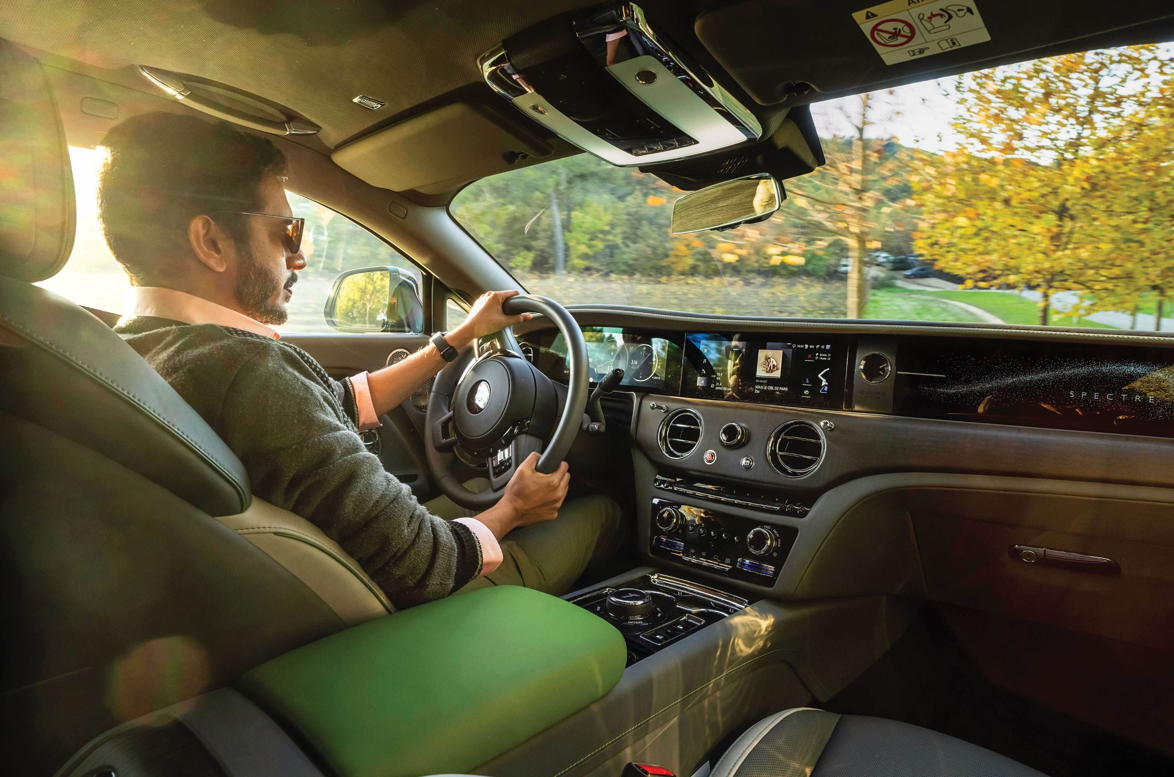 Rolls-Royce Spectre interior Gavin driving