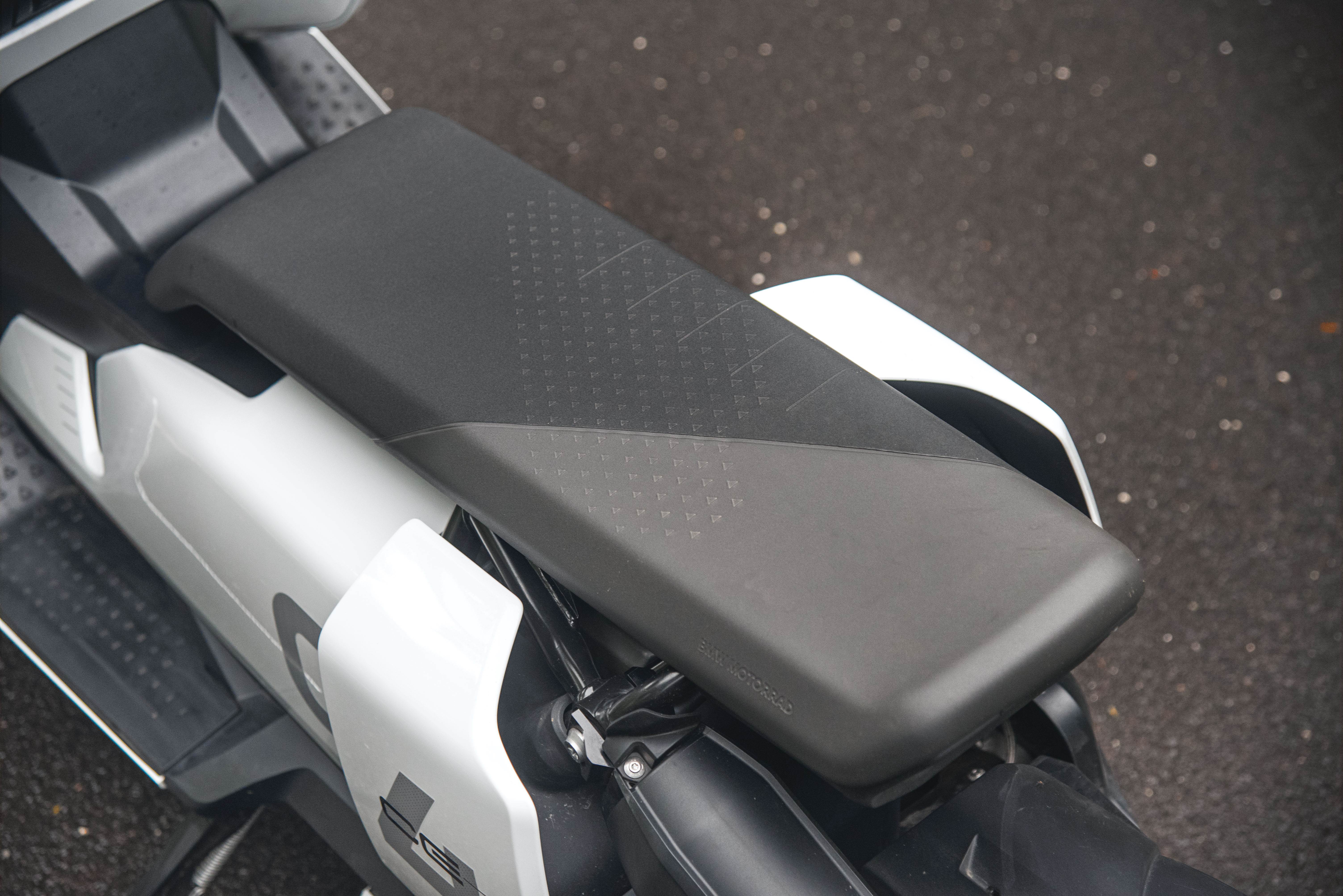 BMW CE 04 seat