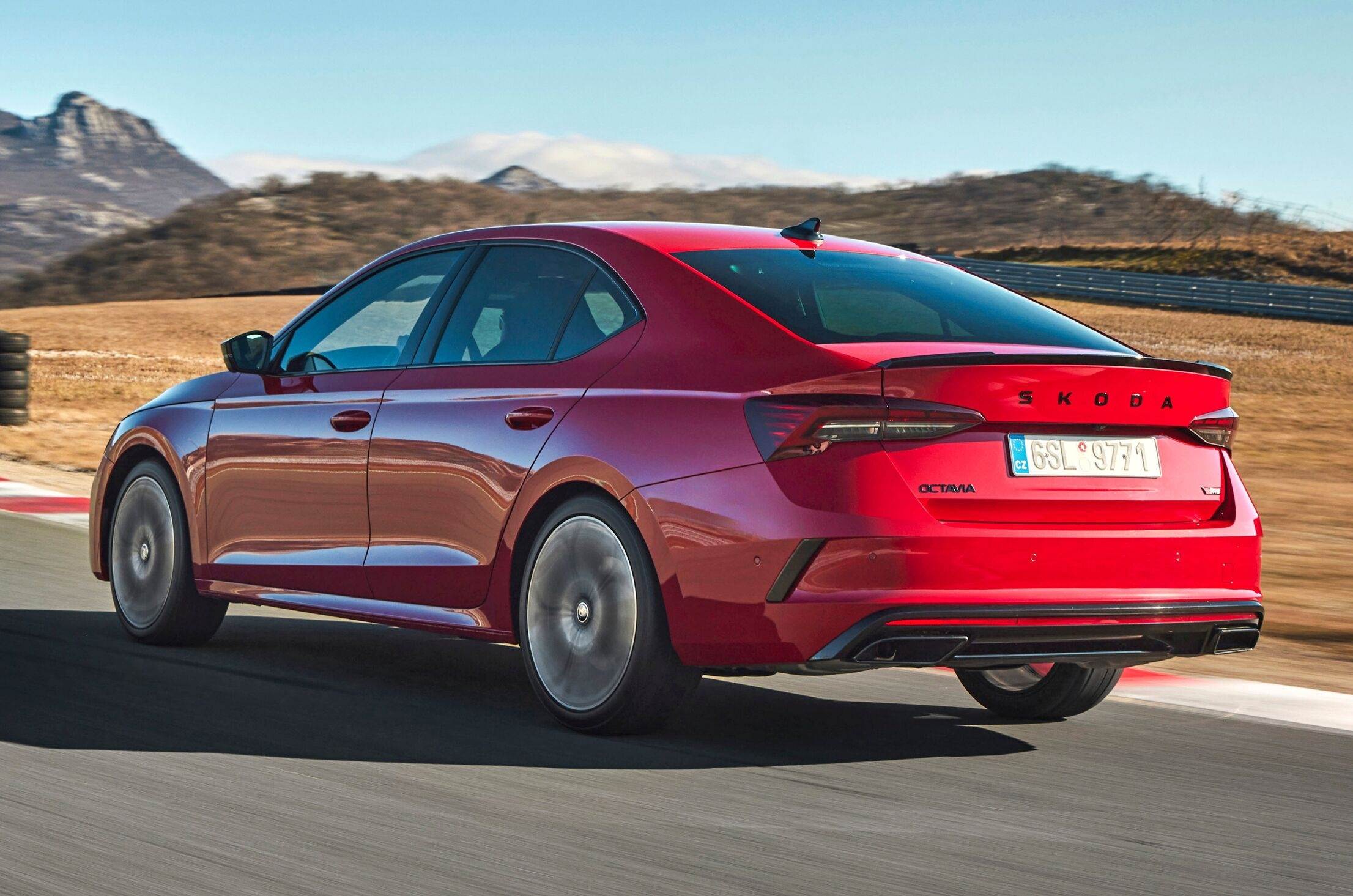 Skoda Octavia RS 2025 review rear tracking on race track