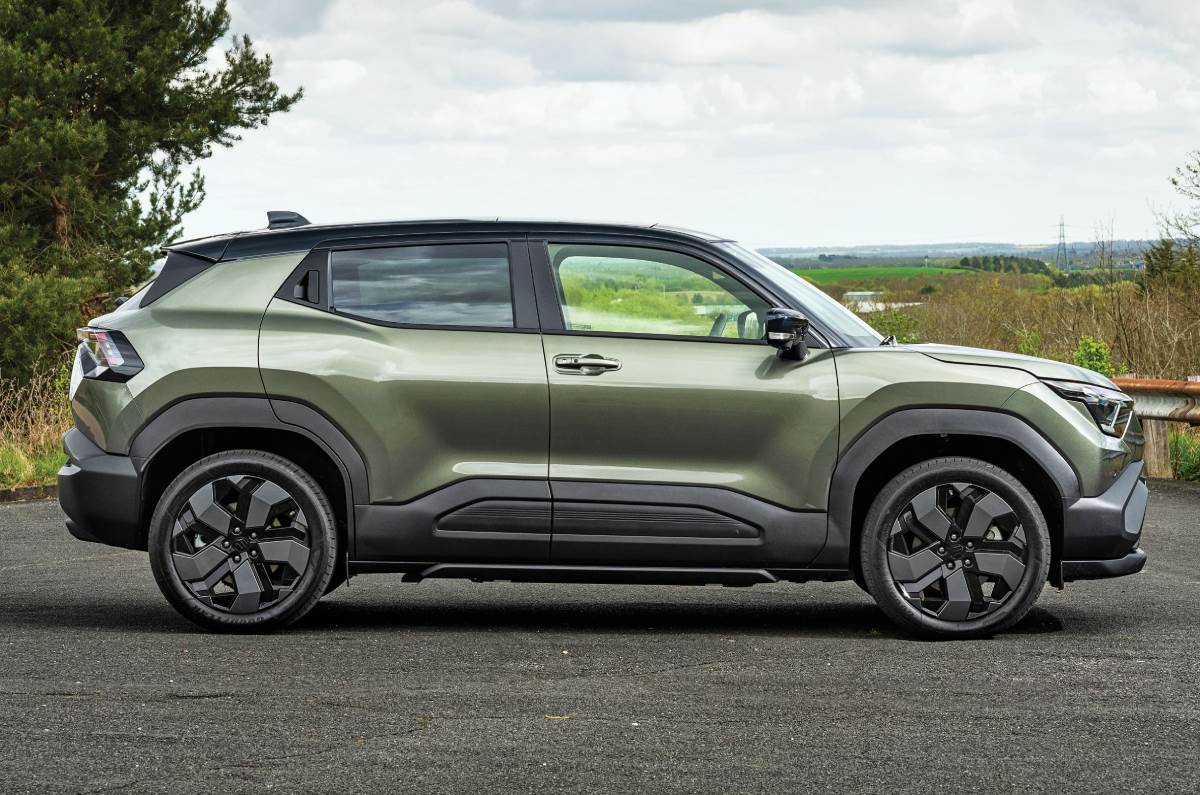 Suzuki e Vitara side profile