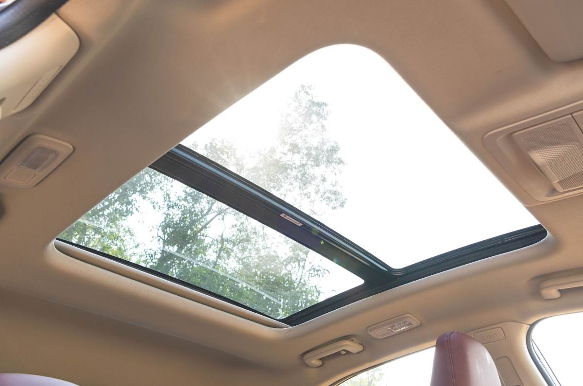 Tata Curvv panoramic sunroof