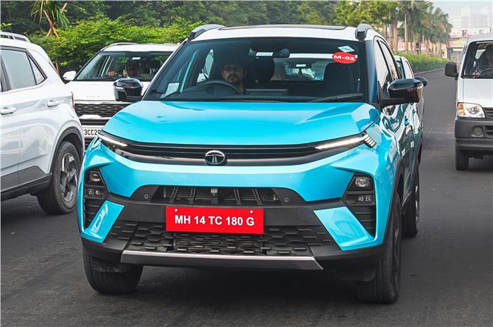 Tata Nexon CNG traffic