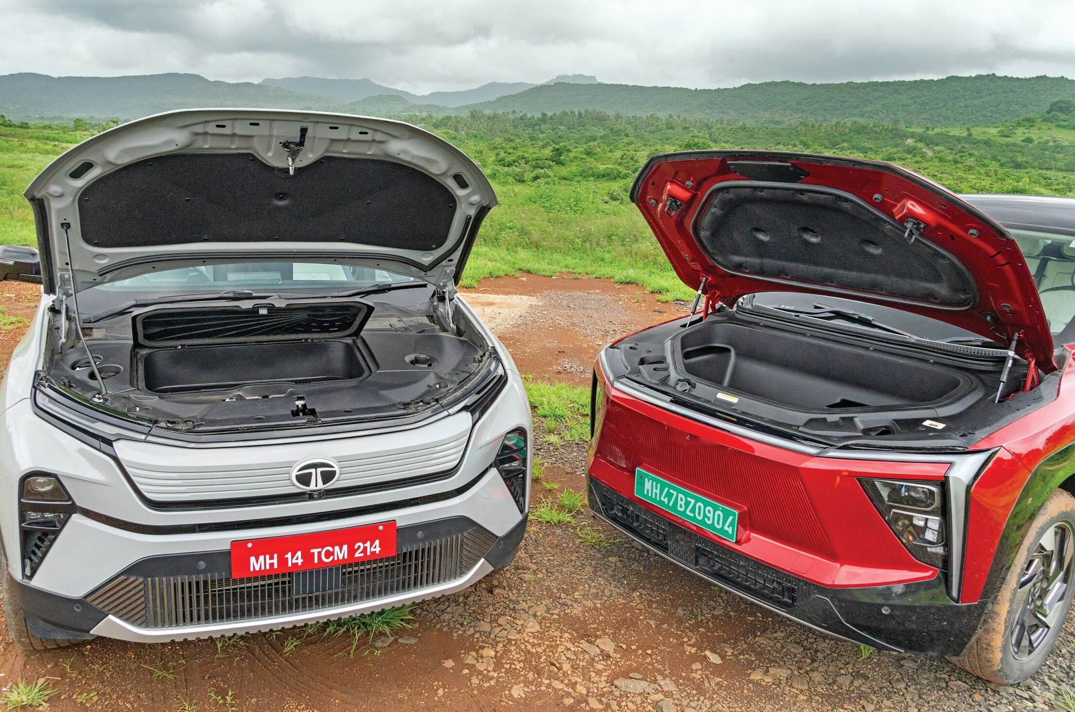 Tata Harrier EV vs Mahindra XEV 9e frunks