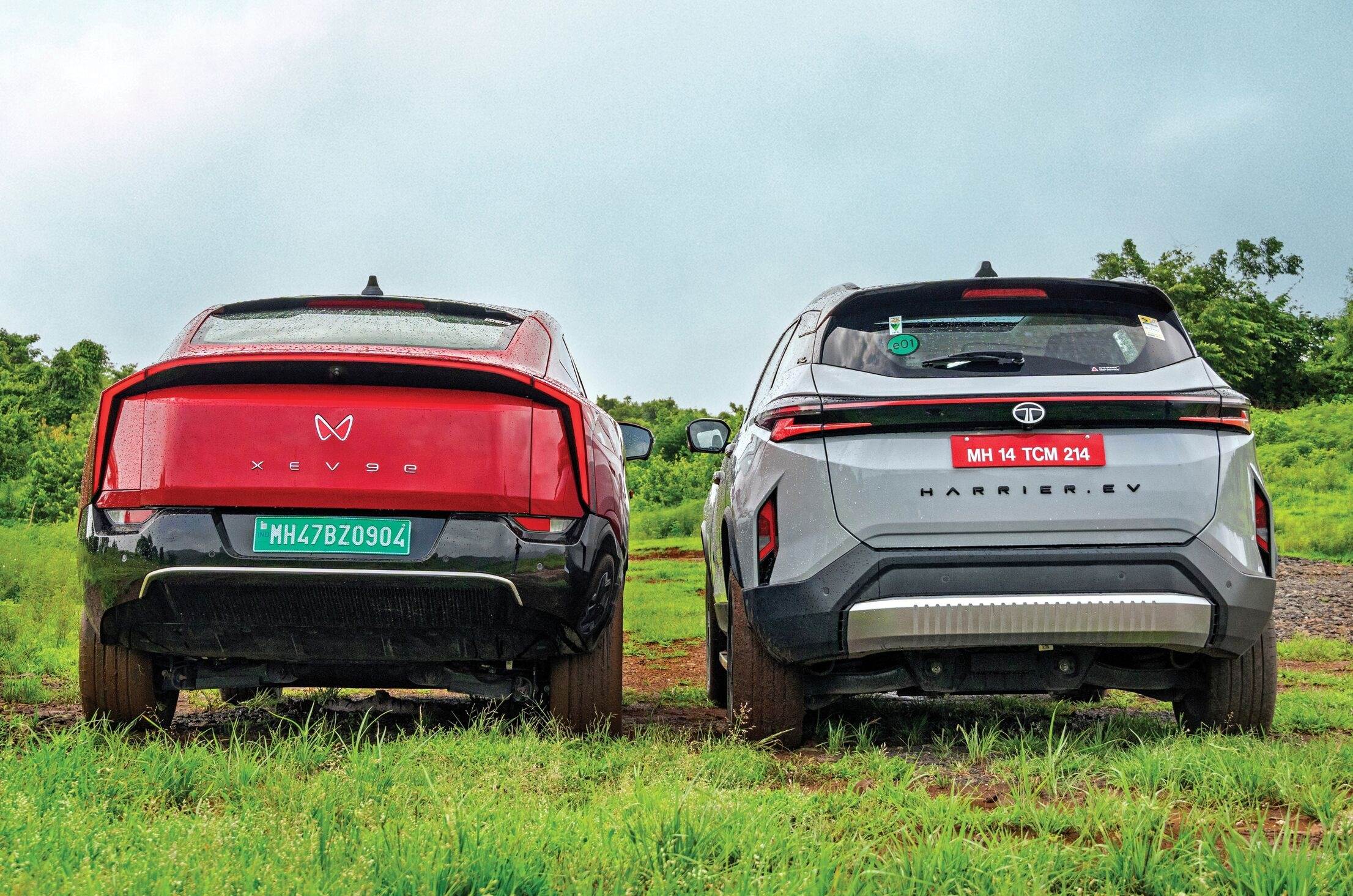 Tata Harrier EV vs Mahindra XEV 9e rear