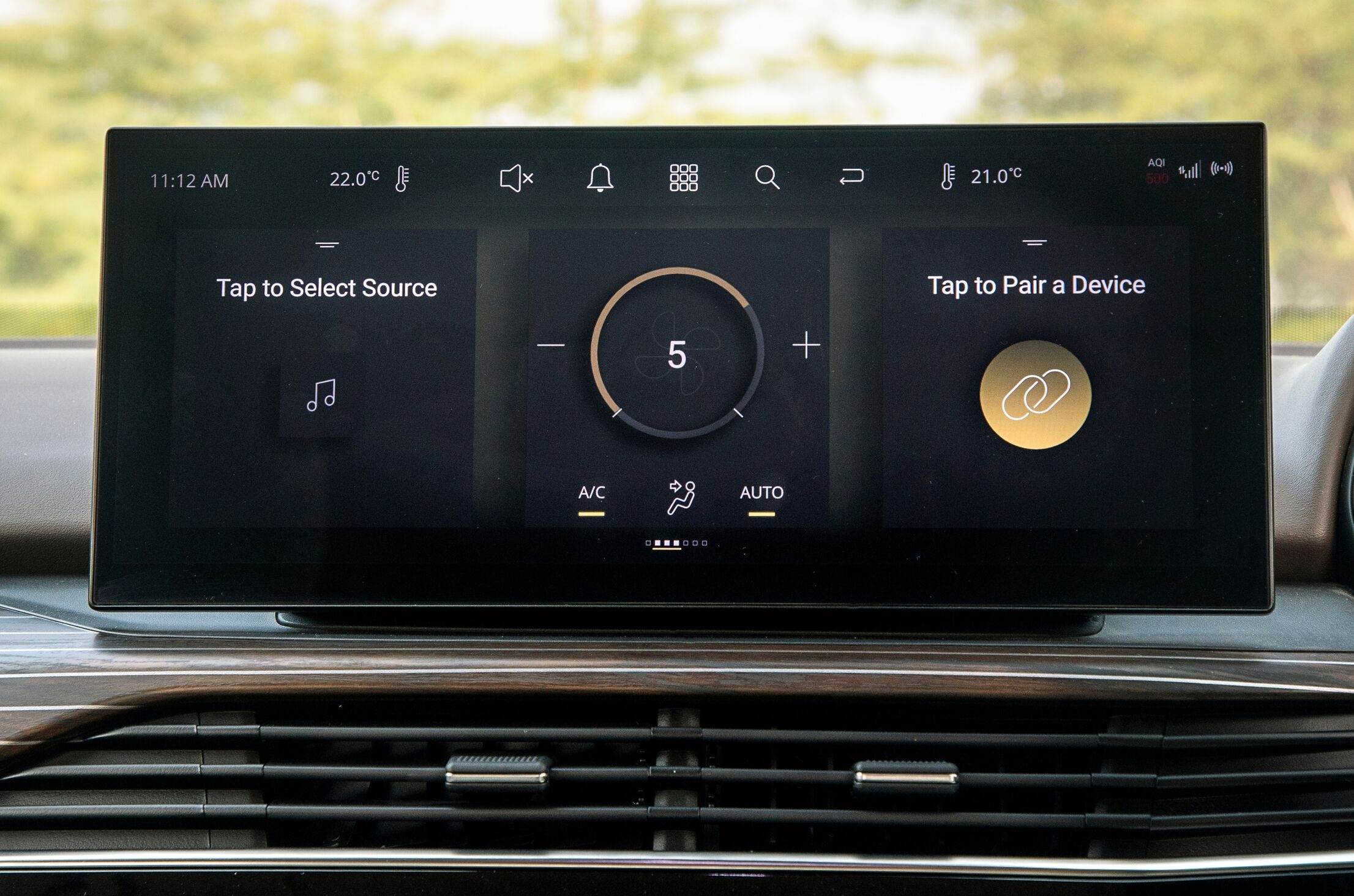Tata Harrier petrol infotainment touchscreen