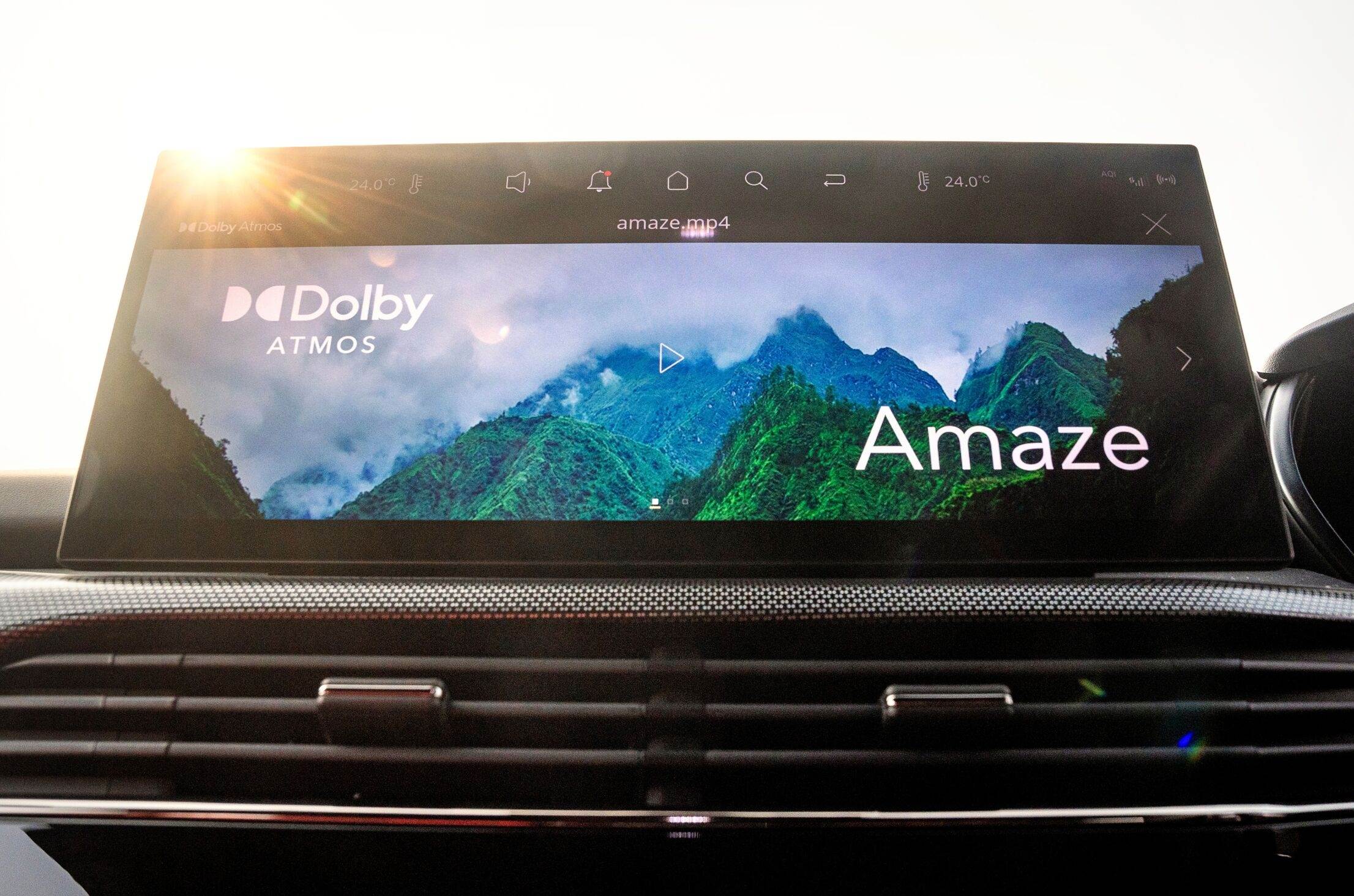 Tata Safari petrol infotainment touchscreen