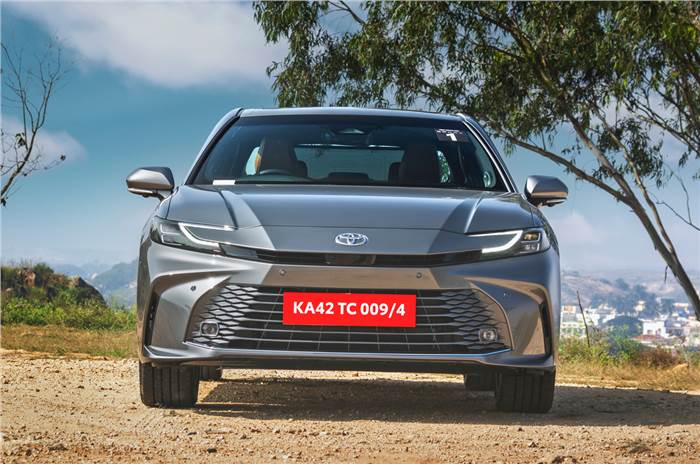 2025 Toyota Camry India review, price, interior, design, performance, mileage – Introduction