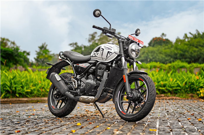 Triumph Speed T4 review front