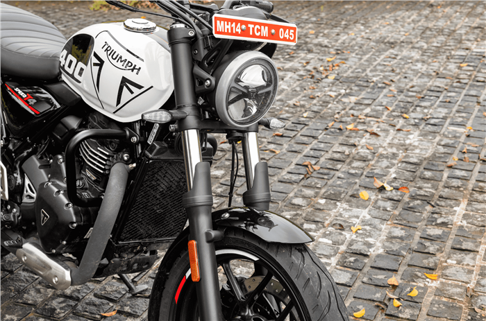 Triumph Speed T4 review headlight