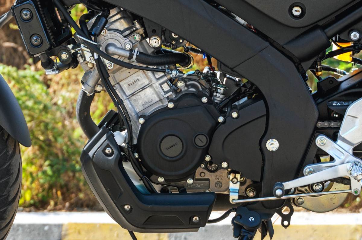 Yamaha XSR155 engine