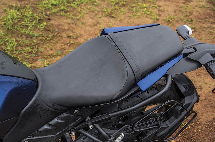 yamaha mt 10 seat