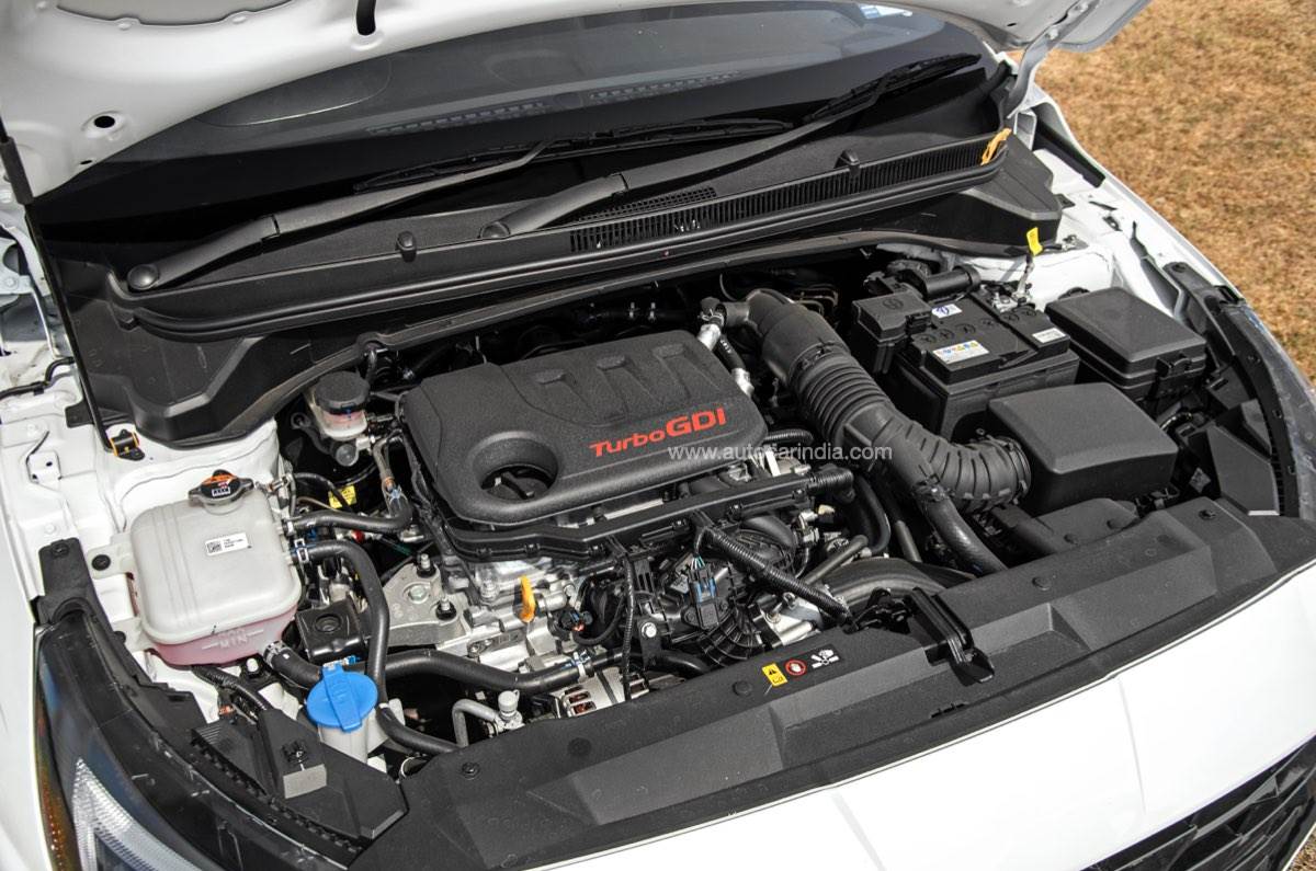 Hyundai i20 N Line Facelift - Manual Gearbox Makes It Super Fun To Drive